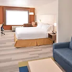 Holiday Inn Express San Diego - Otay Mesa, An Ihg Hotel